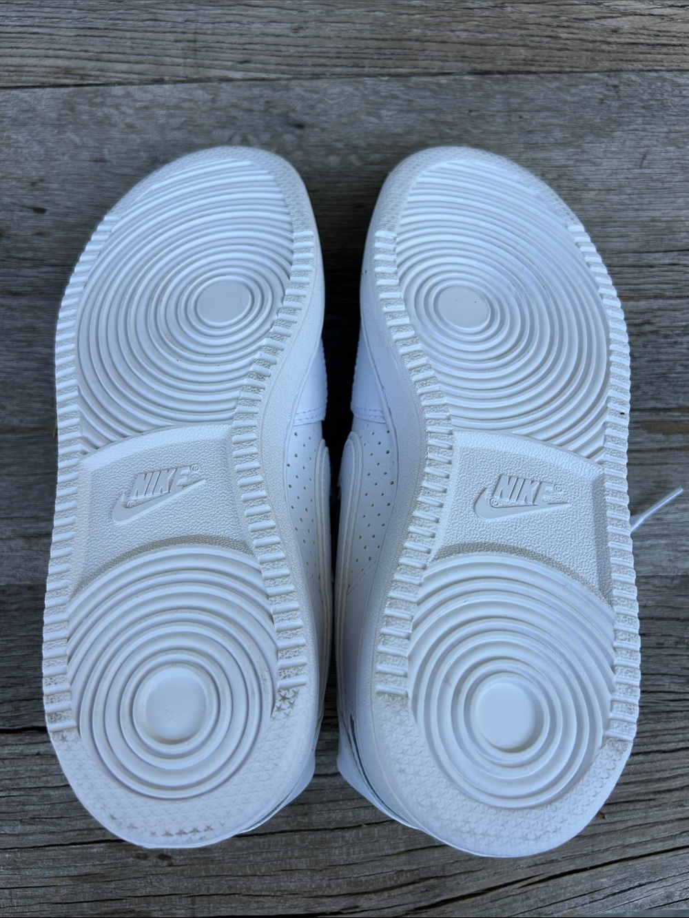 Nike For e All-White Low-Top Sneakers - Picture 3 of 3